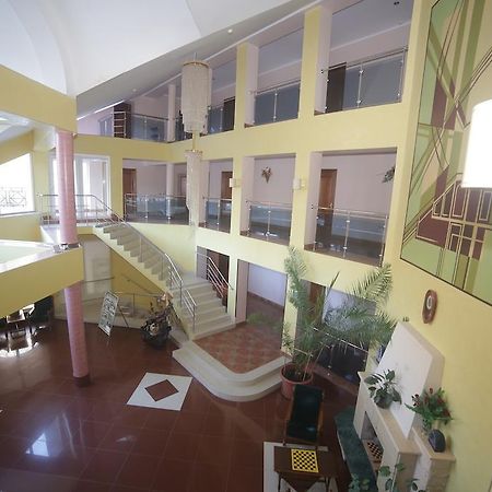 Hotel Sonyachna Polyana Exterior foto