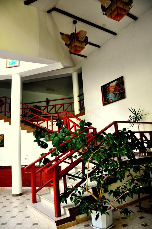 Hotel Sonyachna Polyana Exterior foto