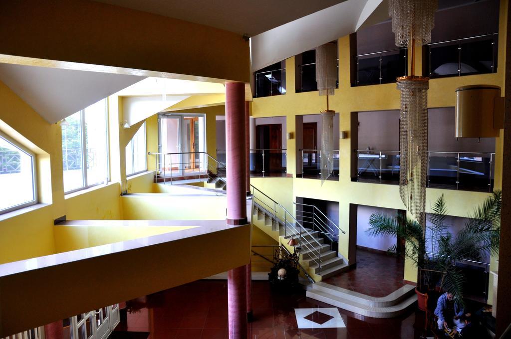 Hotel Sonyachna Polyana Exterior foto
