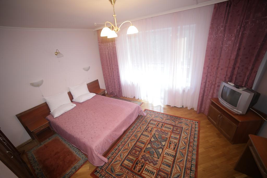 Hotel Sonyachna Polyana Zimmer foto